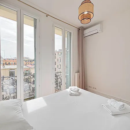 Апартаменты Escapade En Centre De - Wifi, Ac, 2pers *